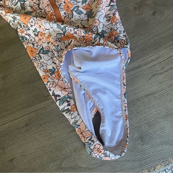 Cupshe one piece swimsuit size XS - Picture 8 of 10